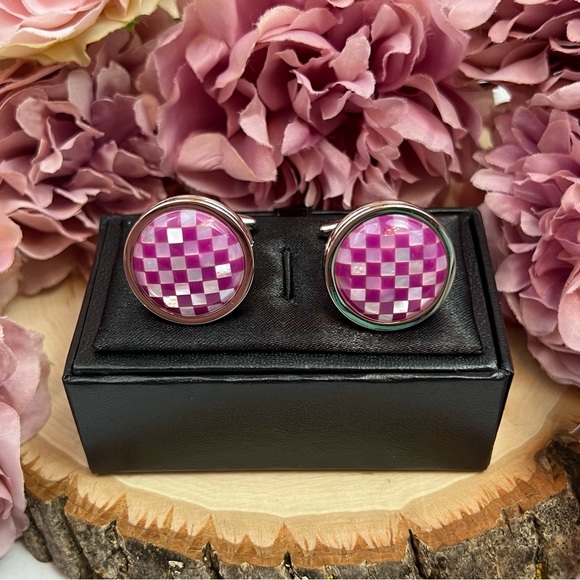 Elegant Purple and Silver Iridescent Mother of Pearl Mosaic Cufflinks - Picture 2 of 16